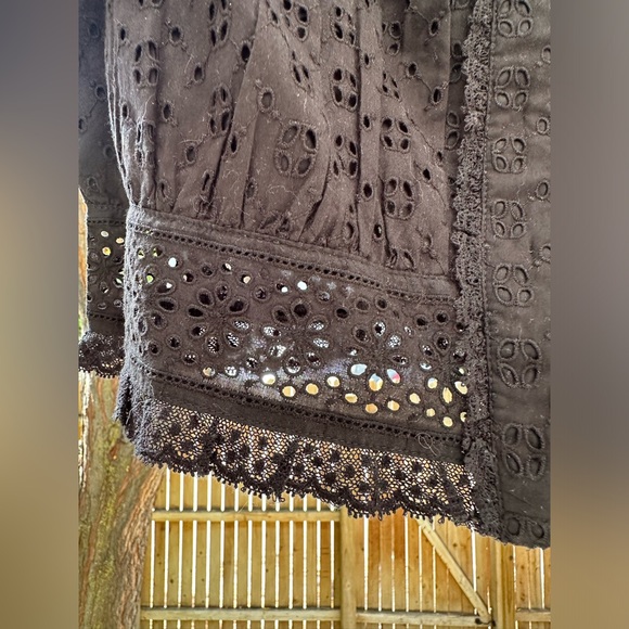 J. Crew NWT Eyelet Cropped Top Blouse Lace Covered Buttons BLACK medium - Picture 5 of 16